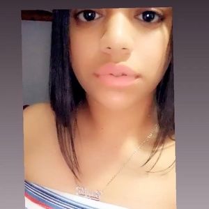 Meet your Posher, Ana